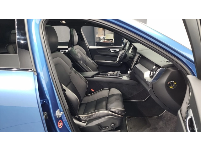 Volvo XC60 T8* R-Design* 360* HUD* HARMAN KARDON* PANO* ПОДГР - автомобили, коли, обяви за нови и употребявани 10