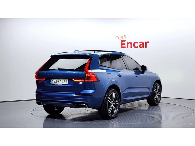 Volvo XC60 T8* R-Design* 360* HUD* HARMAN KARDON* PANO* ПОДГР - автомобили, коли, обяви за нови и употребявани 1