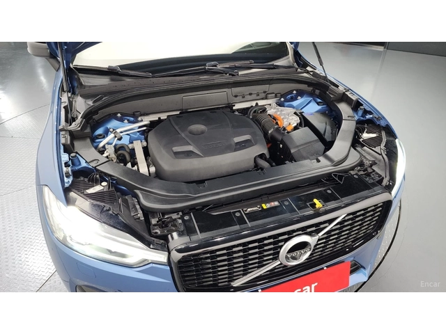 Volvo XC60 T8* R-Design* 360* HUD* HARMAN KARDON* PANO* ПОДГР - автомобили, коли, обяви за нови и употребявани 5