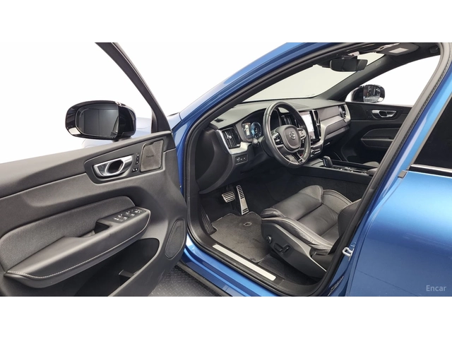 Volvo XC60 T8* R-Design* 360* HUD* HARMAN KARDON* PANO* ПОДГР - автомобили, коли, обяви за нови и употребявани 9