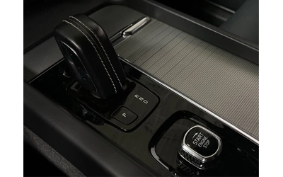 Volvo XC60 B6* R DESIGN* HARMAN* ПАНО* 360* КРАЙНА ЦЕНА - автомобили, коли, обяви за нови и употребявани 13
