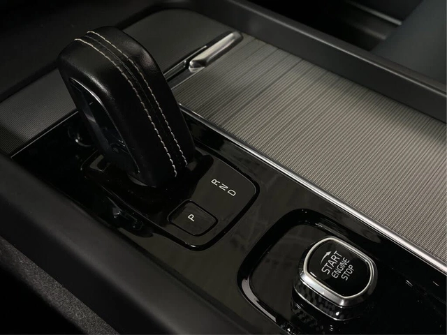 Volvo XC60 B6* R DESIGN* HARMAN* ПАНО* 360* КРАЙНА ЦЕНА - автомобили, коли, обяви за нови и употребявани 13