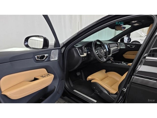 Volvo XC60 T6 INSCRIPTION* КОЖА* ОБДУХВ* НАВИ* ПАНО* 360 - автомобили, коли, обяви за нови и употребявани 7