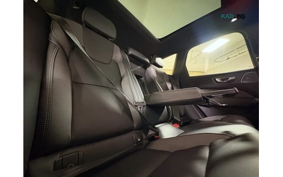 Volvo XC60 B6 Ultimate Dark Theme AWD - автомобили, коли, обяви за нови и употребявани 13
