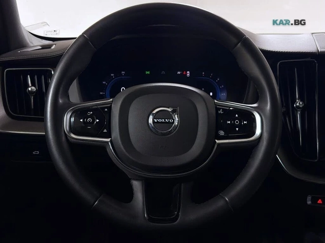 Volvo XC60 B6 Ultimate Dark Theme AWD - автомобили, коли, обяви за нови и употребявани 14