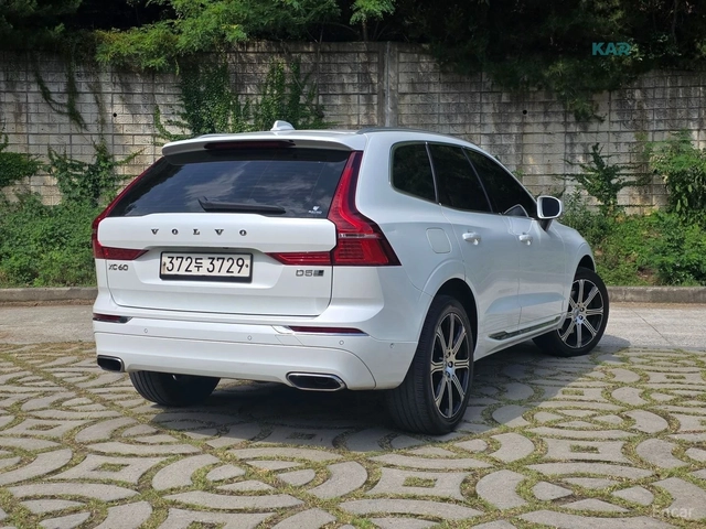 Volvo XC60 D5 INSCRIPTION* КОЖА* ОБДУХВ* НАВИ* ПАНО* 360* HUD - автомобили, коли, обяви за нови и употребявани 1