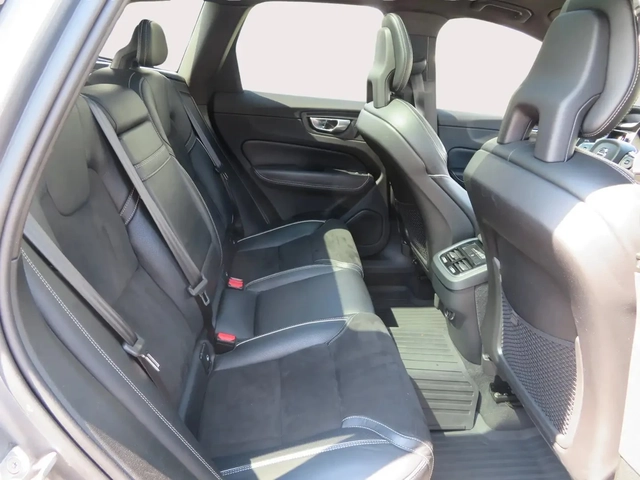 Volvo XC60 T6 R-DESIGN* 360* DISTRONIC* PANO* CARPLAY - автомобили, коли, обяви за нови и употребявани 6