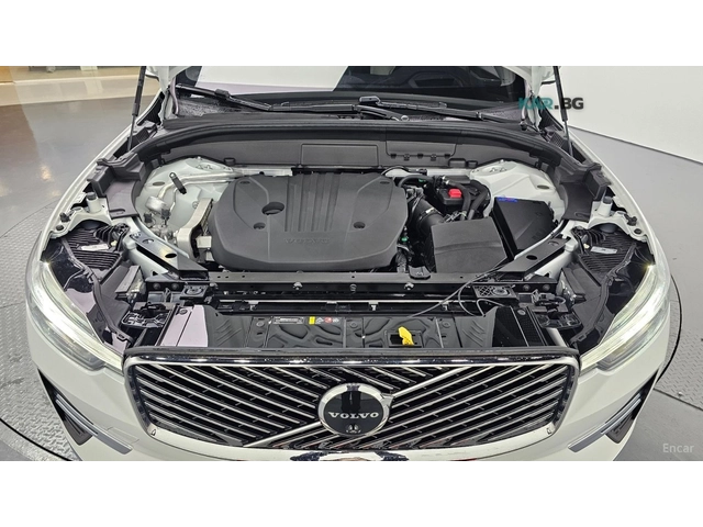 Volvo XC60 B5* ОБДУХВАНЕ* HEAD UP* DISTRONIC - автомобили, коли, обяви за нови и употребявани 16