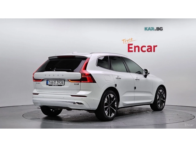 Volvo XC60 B5* ОБДУХВАНЕ* HEAD UP* DISTRONIC - автомобили, коли, обяви за нови и употребявани 1