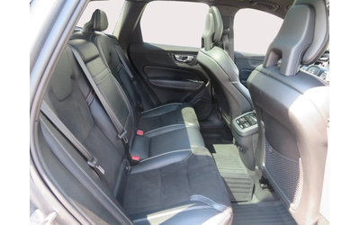 Volvo XC60 T6 AWD R-Design - автомобили, коли, обяви за нови и употребявани 8