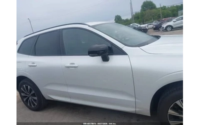 Volvo XC60 B5 PLUS - автомобили, коли, обяви за нови и употребявани 11