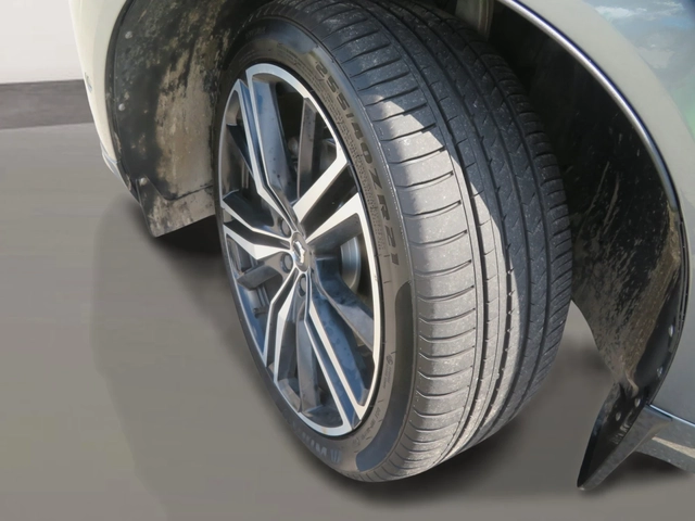 Volvo XC60 T6 AWD R-Design - автомобили, коли, обяви за нови и употребявани 2