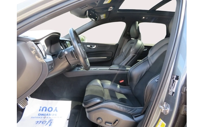 Volvo XC60 T6 AWD R-Design - автомобили, коли, обяви за нови и употребявани 9
