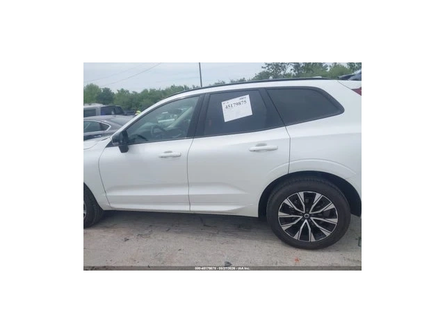 Volvo XC60 B5 PLUS - автомобили, коли, обяви за нови и употребявани 12