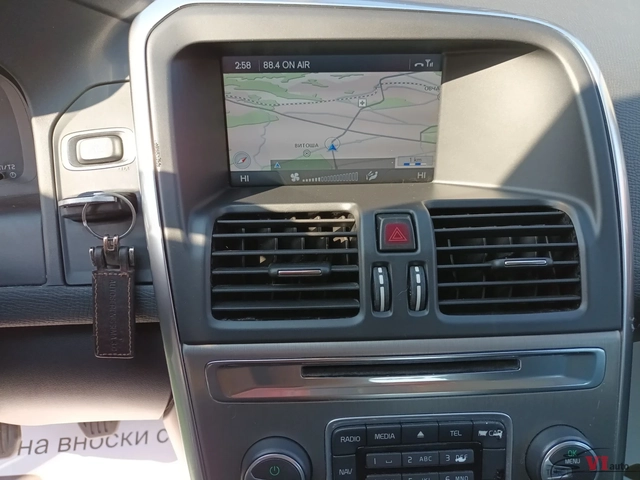 Volvo XC60 2.0D/D4/NAVI - автомобили, коли, обяви за нови и употребявани 10