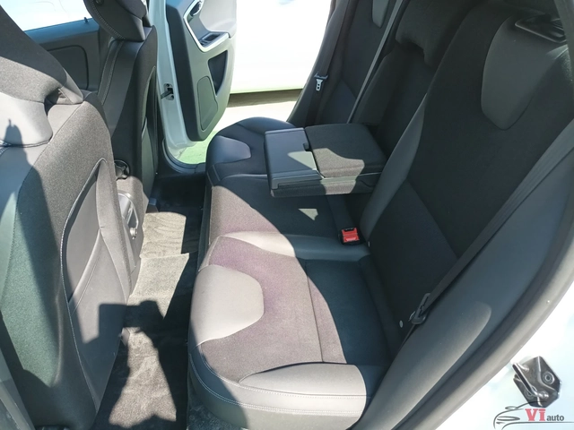 Volvo XC60 2.0D/D4/NAVI - автомобили, коли, обяви за нови и употребявани 13