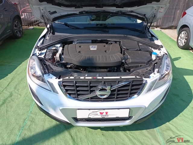 Volvo XC60 2.0D/D4/NAVI - автомобили, коли, обяви за нови и употребявани 4