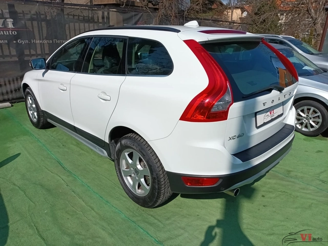 Volvo XC60 2.0D/D4/NAVI - автомобили, коли, обяви за нови и употребявани 6