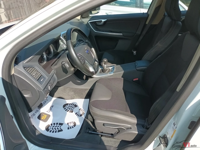 Volvo XC60 2.0D/D4/NAVI - автомобили, коли, обяви за нови и употребявани 8