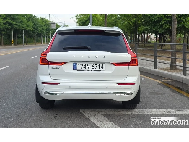 Volvo XC60 B6 ULTIMATE BRIGHT - автомобили, коли, обяви за нови и употребявани 3