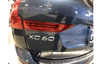 Volvo XC60 MOMENTUM AWD LEATHER PAN/ROOF NAV B/SPOT CAMERA All Wheel Drive - автомобили, коли, обяви за нови и употребявани 13