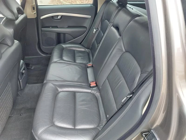 Volvo Xc70 D5 UNIKAT!!!! - автомобили, коли, обяви за нови и употребявани 8