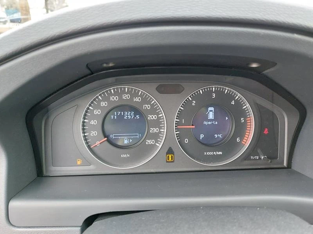 Volvo Xc70 D5 UNIKAT!!!! - автомобили, коли, обяви за нови и употребявани 9