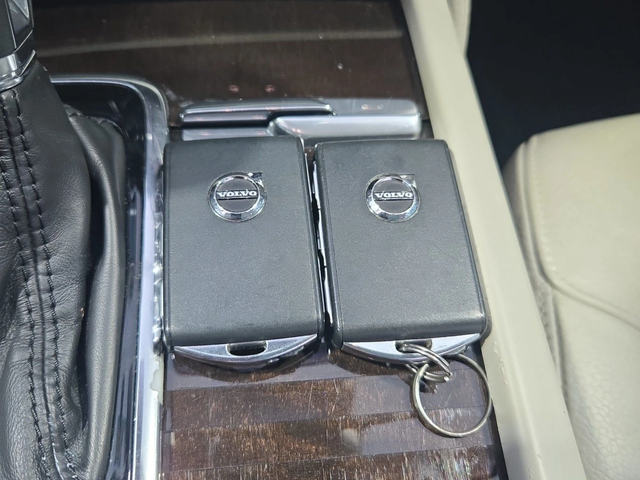 Volvo Xc90 T6 MOMENTUM AWD* 7 МЕСТНА* 1ВИ СОБСТВЕНИК - автомобили, коли, обяви за нови и употребявани 9