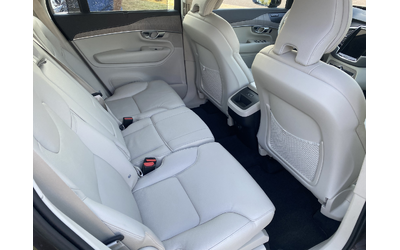Volvo XC90 2.0 B5 (235 кс) Mild Hybrid AWD Automatic - автомобили, коли, обяви за нови и употребявани 11