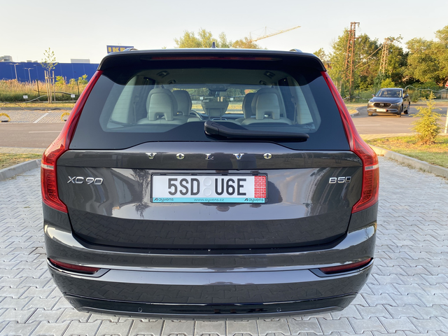 Volvo XC90 2.0 B5 (235 кс) Mild Hybrid AWD Automatic - автомобили, коли, обяви за нови и употребявани 5