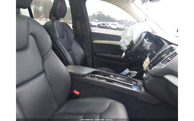 volvo-xc90-2-0l-i-4-di-dohc-vvt-turbo-250hp-front-wheel-drive - 4