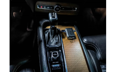 Volvo Xc90 ISCRIPTION* ВИДЕО НА ДВИГАТЕЛЯ* АВТО КРЕДИТ - автомобили, коли, обяви за нови и употребявани 10