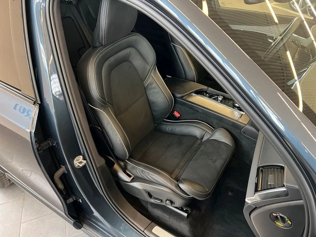 Volvo Xc90 R-Design - автомобили, коли, обяви за нови и употребявани 12