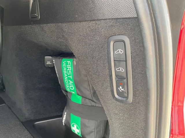 Volvo Xc90 R-Design - автомобили, коли, обяви за нови и употребявани 14