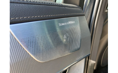 Volvo Xc90 R-Design - автомобили, коли, обяви за нови и употребявани 8