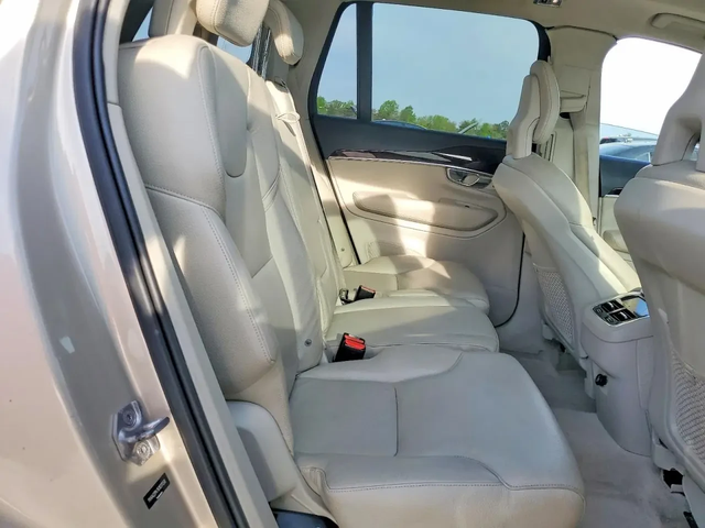 Volvo Xc90 T6 - автомобили, коли, обяви за нови и употребявани 9