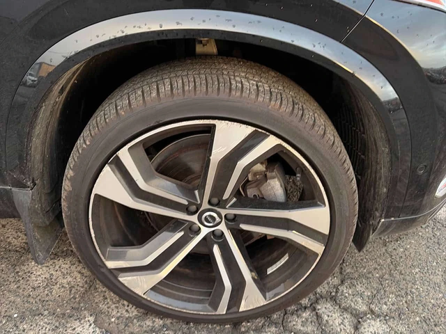 Volvo Xc90 2.0L | Ultimate Bright Theme | 360 | ОДУХВАНЕ - автомобили, коли, обяви за нови и употребявани 5