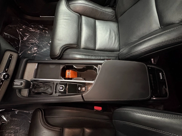 Volvo Xc90 T6 AWD Inscription* 6+ 1места - автомобили, коли, обяви за нови и употребявани 14