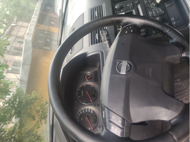 Volvo Xc90 D5 2.4л. 136к.с. - автомобили, коли, обяви за нови и употребявани 10