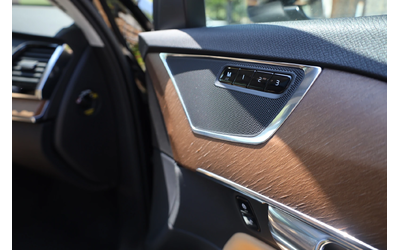 Volvo XC90 XC90 - автомобили, коли, обяви за нови и употребявани 15