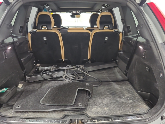 Volvo XC90 PLUG-IN HYBRID 2L 4cyl AWD - автомобили, коли, обяви за нови и употребявани 13