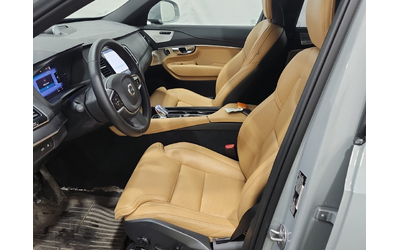 volvo-xc90-plug-in-hybrid-2l-4cyl-awd - 4