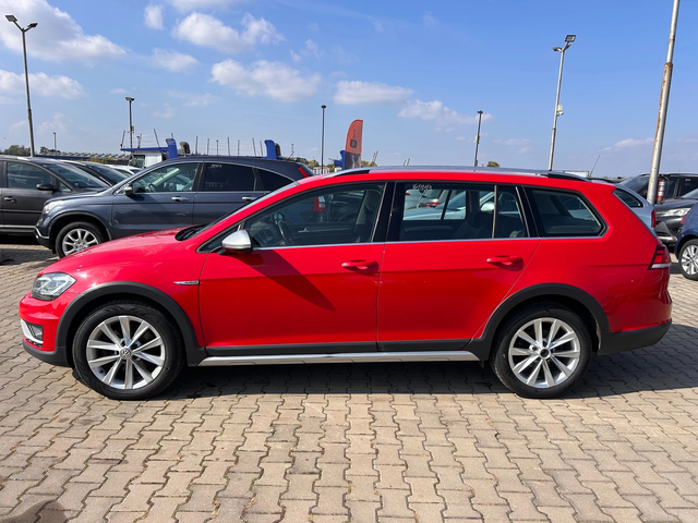 VW Alltrack GOLF 4MOTION AVTOMAT/NAVI/KAMERA EURO 6 - автомобили, коли, обяви за нови и употребявани 8