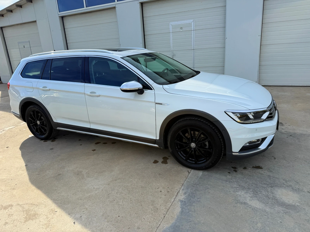 VW Alltrack 2.0tdi 150k.c* 4x4* Digital* Panorama* Highline* - автомобили, коли, обяви за нови и употребявани 12