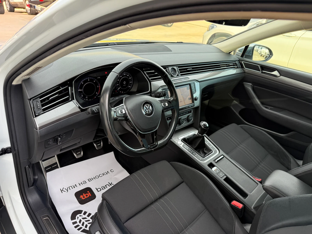 VW Alltrack 2.0tdi 150k.c* 4x4* Digital* Panorama* Highline* - автомобили, коли, обяви за нови и употребявани 6