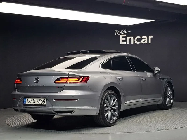 VW Arteon 2.0 Tdi Prestige 4Motion - автомобили, коли, обяви за нови и употребявани 1