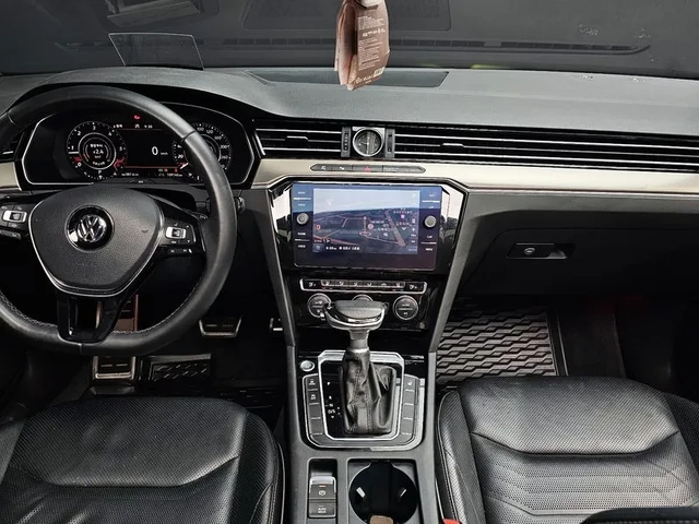 VW Arteon 2.0 Tdi Premium - автомобили, коли, обяви за нови и употребявани 6