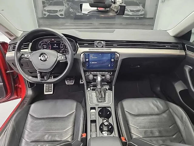 VW Arteon 2.0 TDI Prestige - автомобили, коли, обяви за нови и употребявани 6