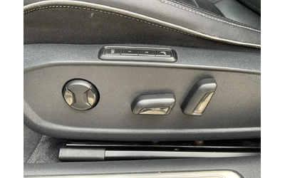 VW Arteon 4Motion SEL w/ R-Line - LTHR! NAV! BACK-UP CAM! BSM! SUNROOF! All Wheel Drive - автомобили, коли, обяви за нови и употребявани 16