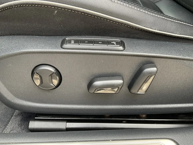 VW Arteon 4Motion SEL w/ R-Line - LTHR! NAV! BACK-UP CAM! BSM! SUNROOF! All Wheel Drive - автомобили, коли, обяви за нови и употребявани 16